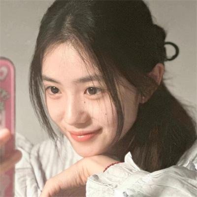 俏皮女学生